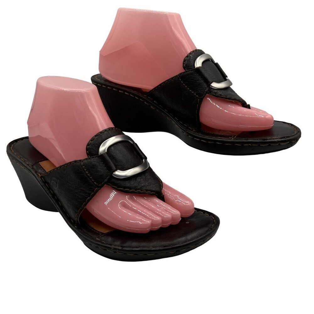 Born Womens 9 Brown Leather Wedge Sandals Thong Flip Flops Cushion Comfort